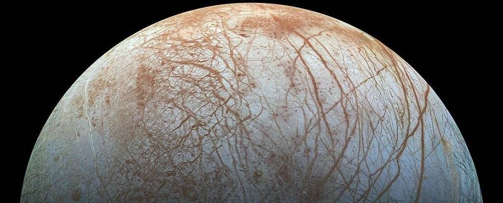 Лед на спутнике Юпитера Европа