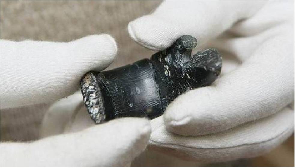 хлоритолитовый браслет найден в Денисовой пещере