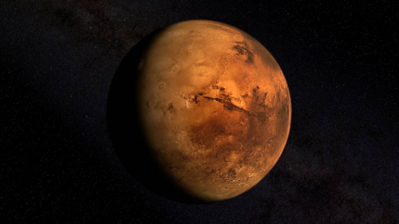 На Марсе обнаружен гигантский ударный кратер в виде пня