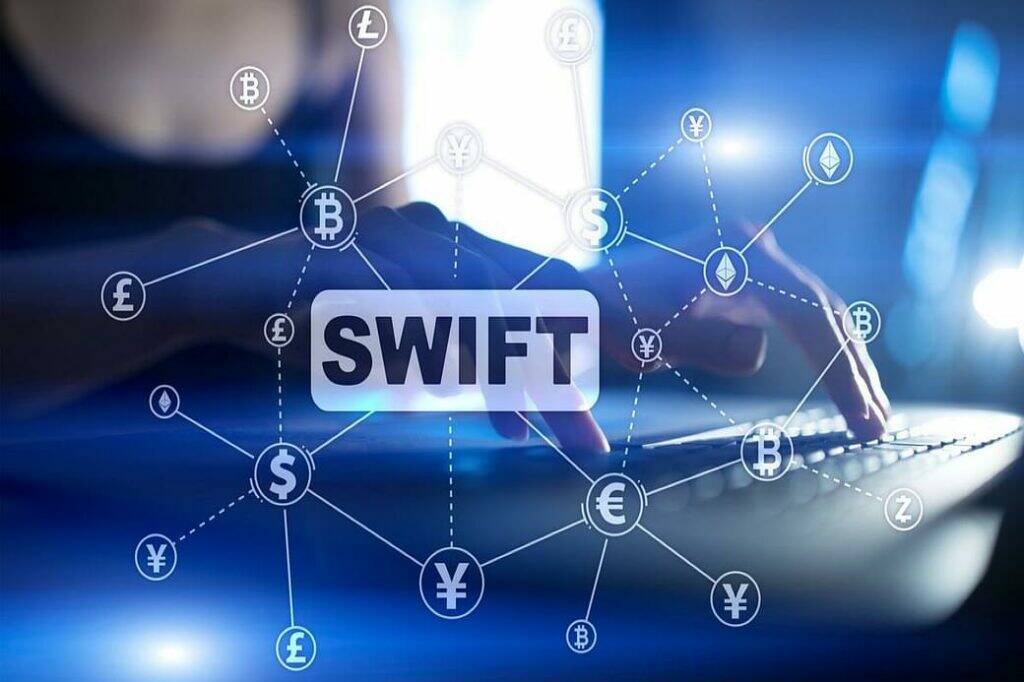 Нам отключат SWIFT, самолеты, банковские карточки и резервы Центробанка