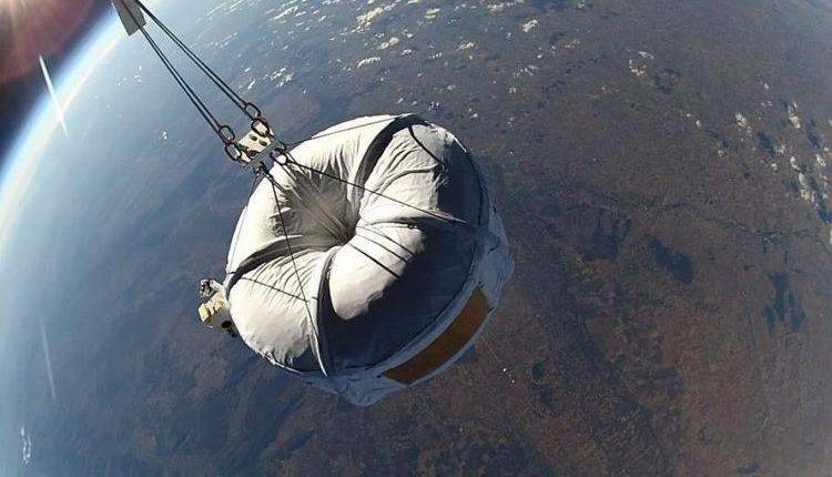 Впервые ракета была отправлена в космос при помощи воздушного шара