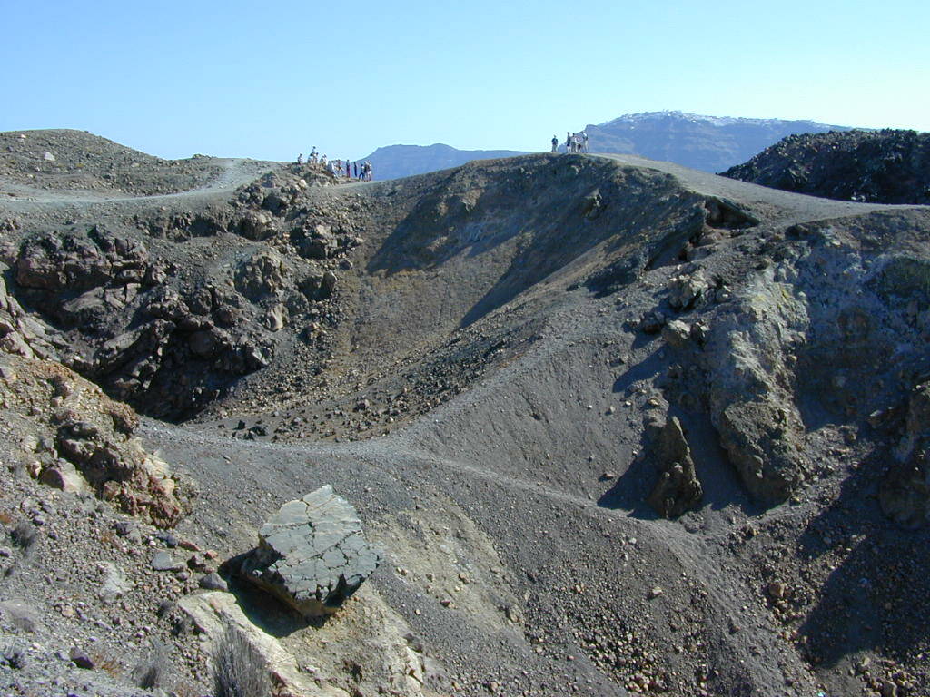 Ученые установили вероятную дату извержения вулкана Тера
